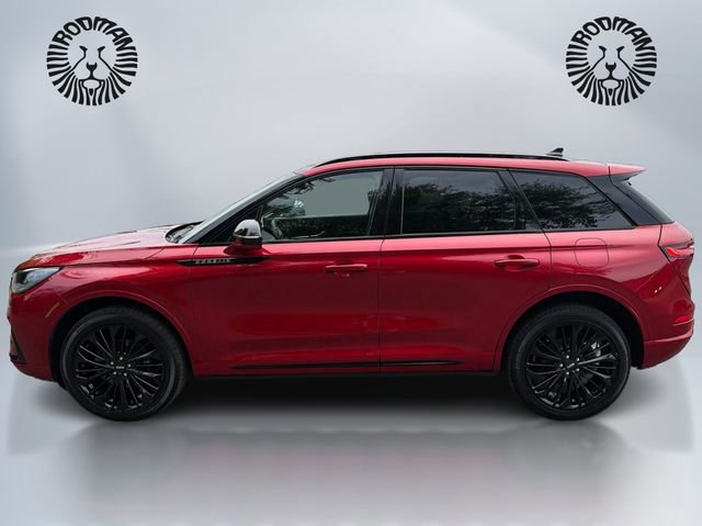 Used 2025 Lincoln Corsair AWD w/ Equipment Group 101A image 8