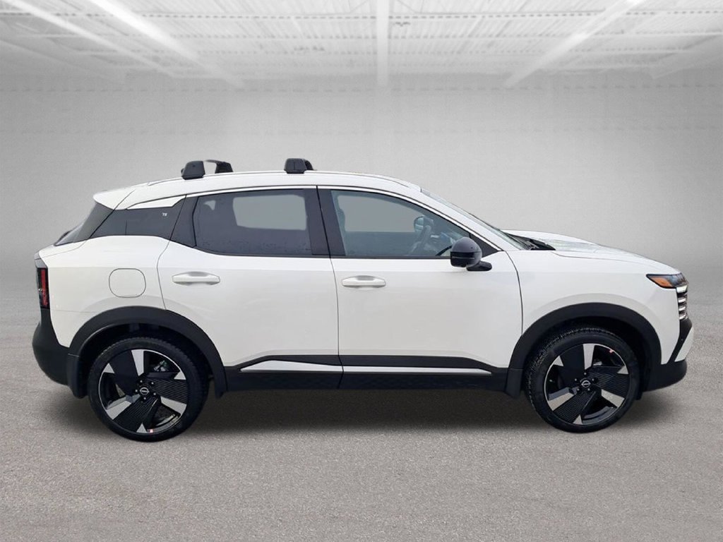 New 2026 Nissan Kicks SR w/ Cold Weather Package AWD/4WD image 7