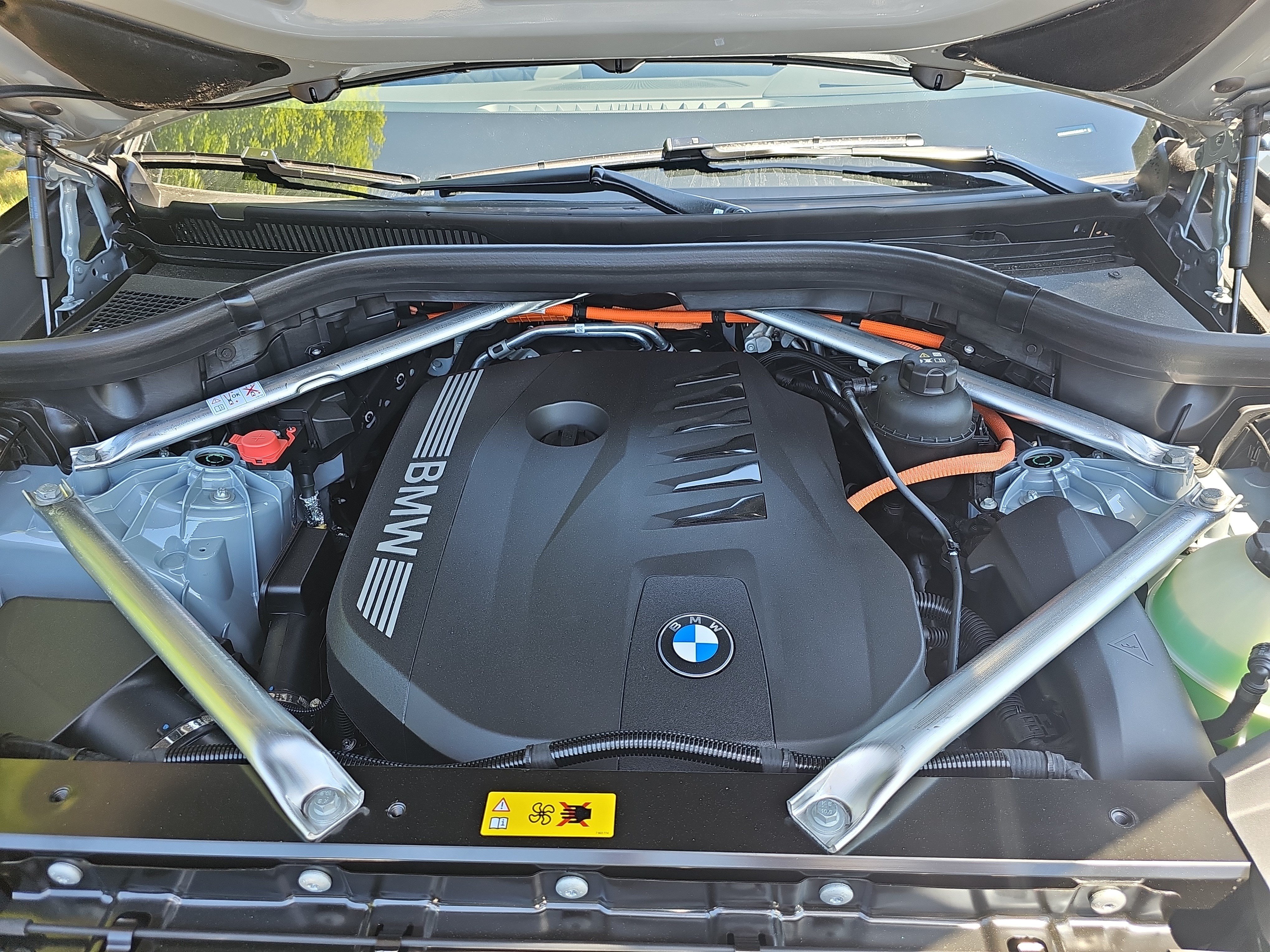 New 2026 BMW X5 xDrive50e w/ M Sport Package AWD/4WD image 33