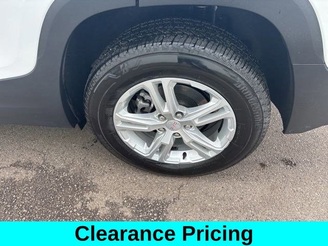 Used 2023 GMC Terrain SLE w/ Driver Convenience Package image 46