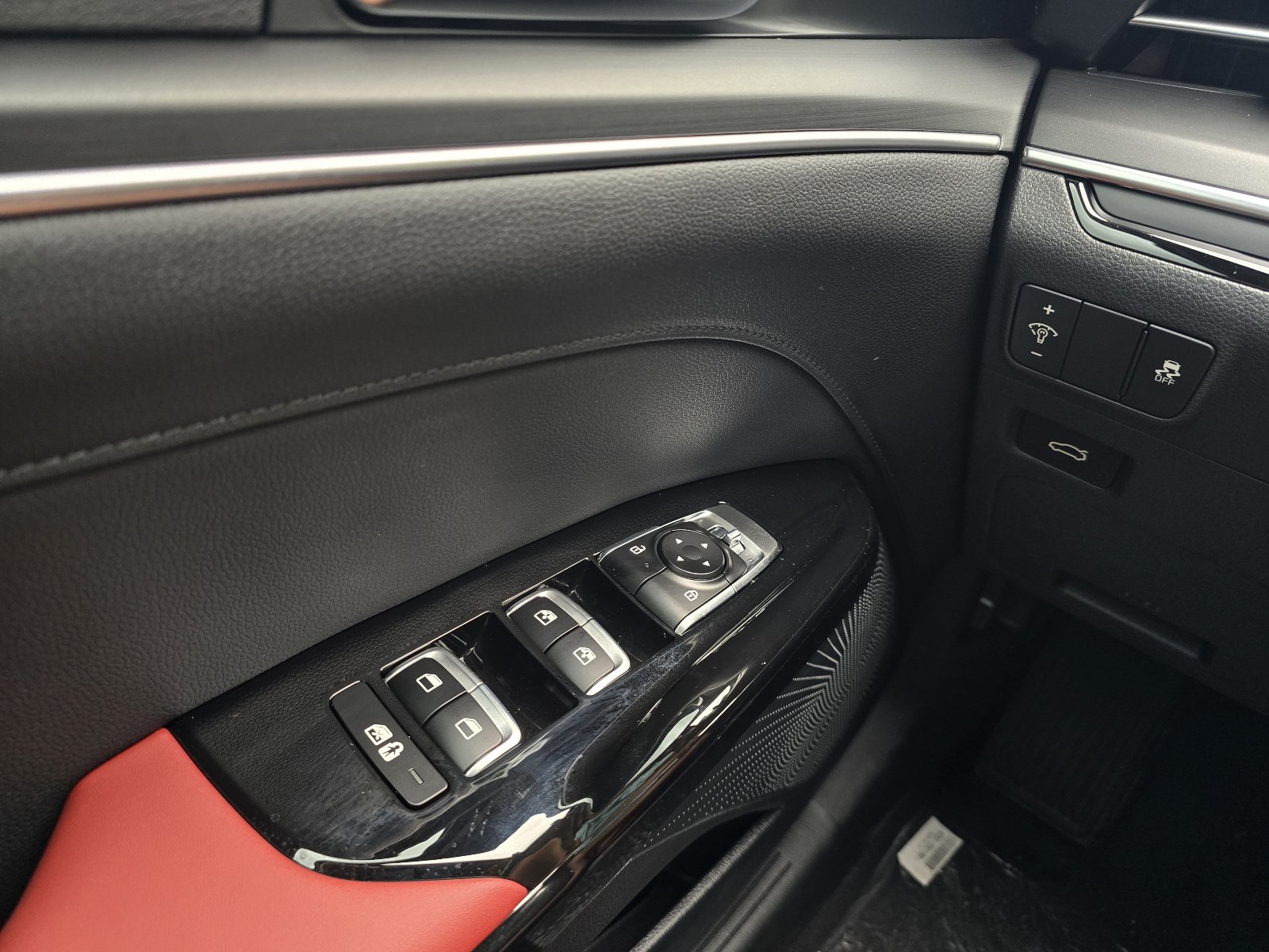 New 2026 Kia K5 GT-Line w/ GT-Line Red Interior Package FWD image 12