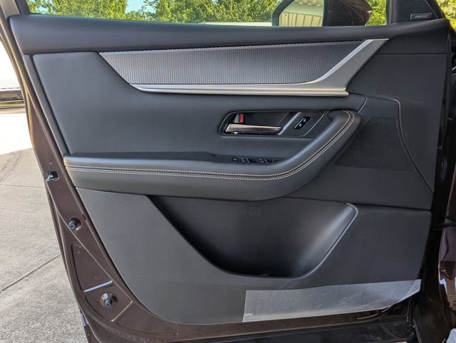 Used 2025 MAZDA CX-90 3.3 Turbo w/ Premium Plus Pkg image 16