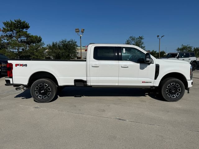 New 2026 Ford F350 Platinum w/ FX4 Off-Road Package AWD/4WD image 2