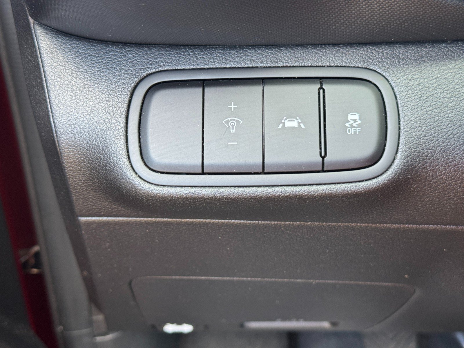Used 2020 Hyundai Venue SE FWD image 16