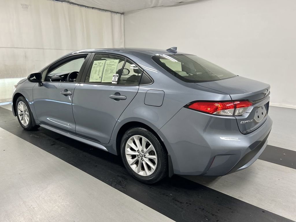 Used 2021 Toyota Corolla LE w/ LE Convenience Package FWD image 7