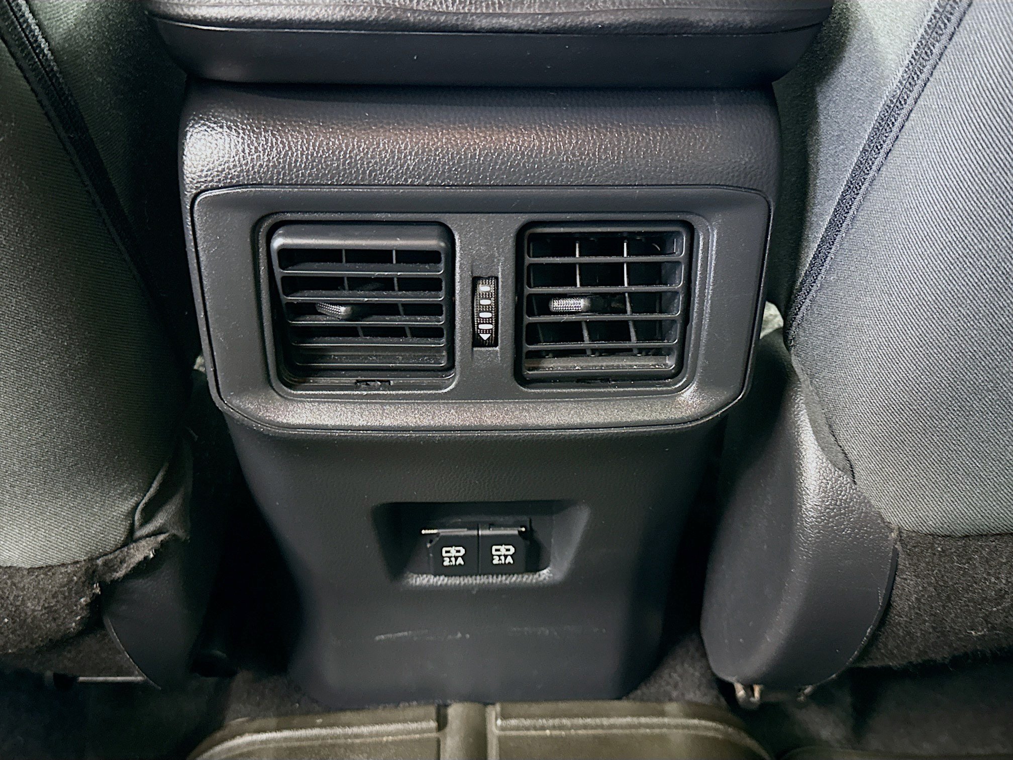 Used 2021 Toyota RAV4 XLE FWD image 26