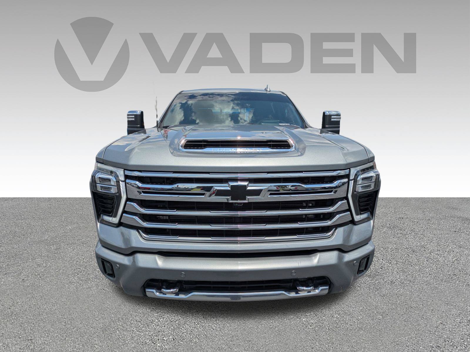 Certified 2024 Chevrolet Silverado 3500 High Country w/ High Country Premium Package AWD/4WD image 29