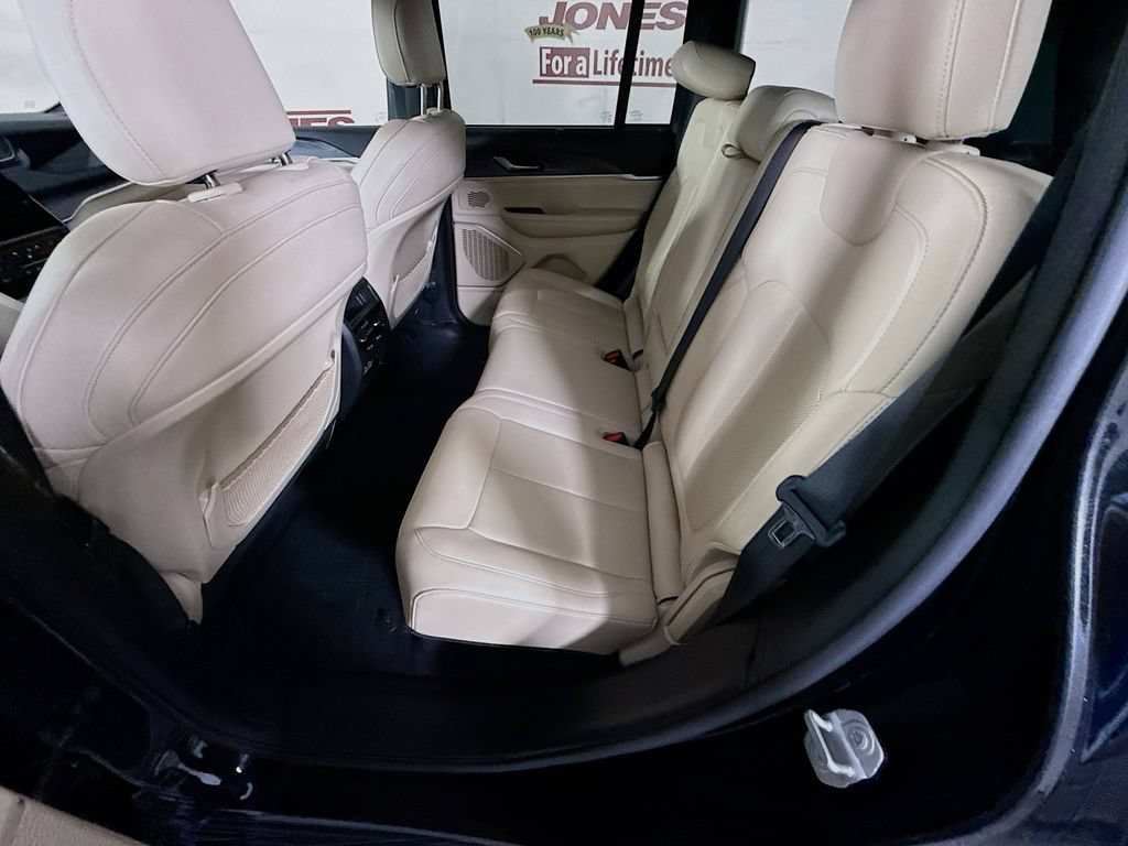 Used 2022 Jeep Grand Cherokee Limited 4xe w/ Luxury Tech Group II AWD/4WD image 29