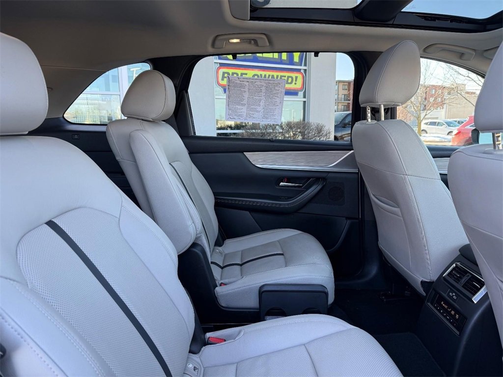 Used 2024 MAZDA CX-90 3.3 Turbo w/ Premium Package image 10