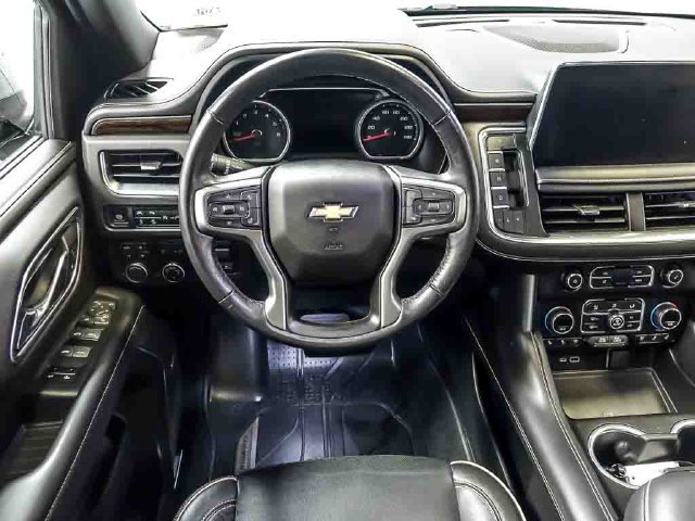 Used 2021 Chevrolet Tahoe Premier w/ Premium Package AWD/4WD image 18