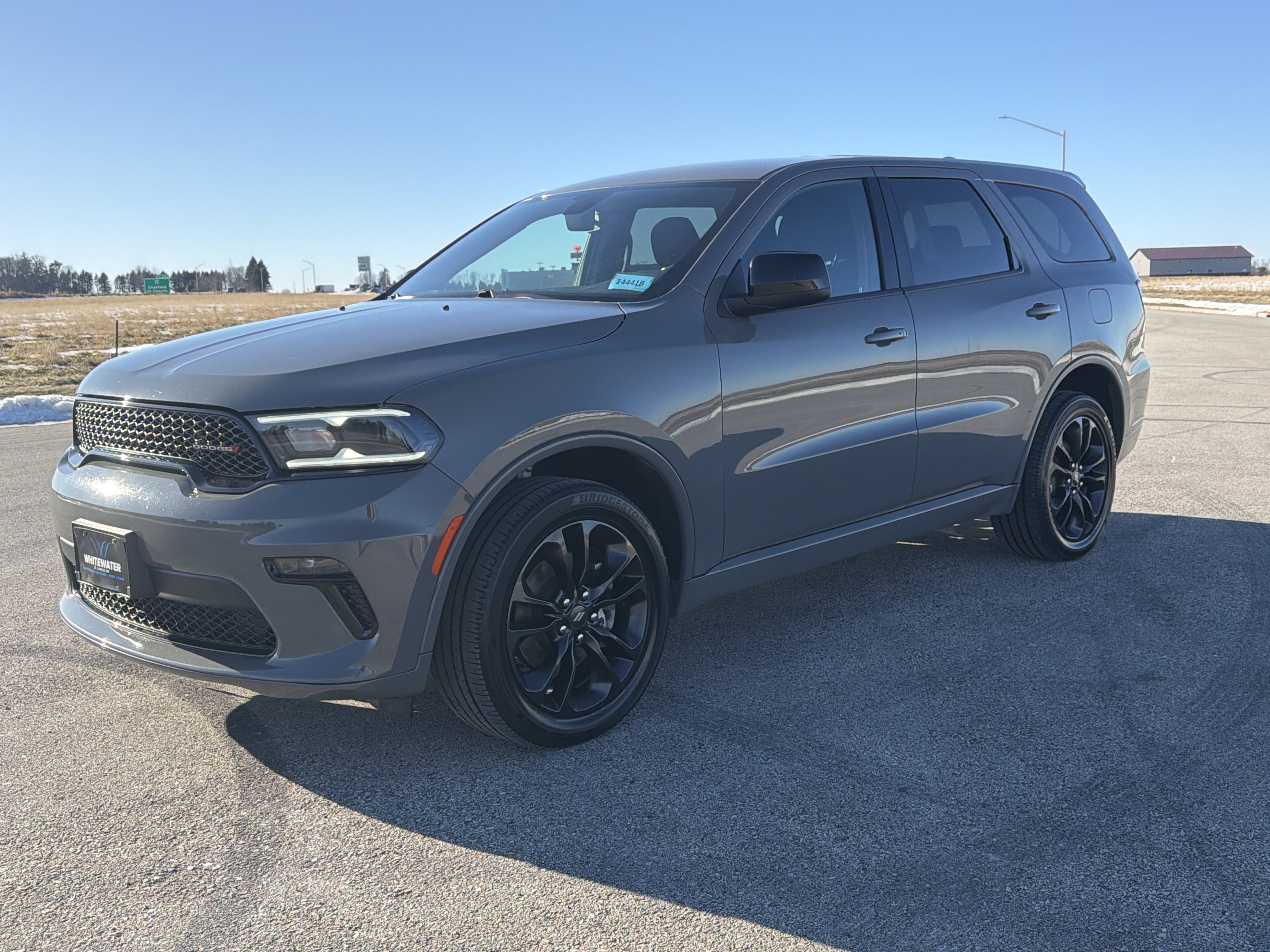Used 2022 Dodge Durango SXT w/ Blacktop Package image 2