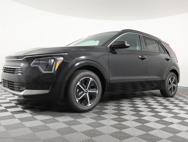 New 2025 Kia Niro SX image 1