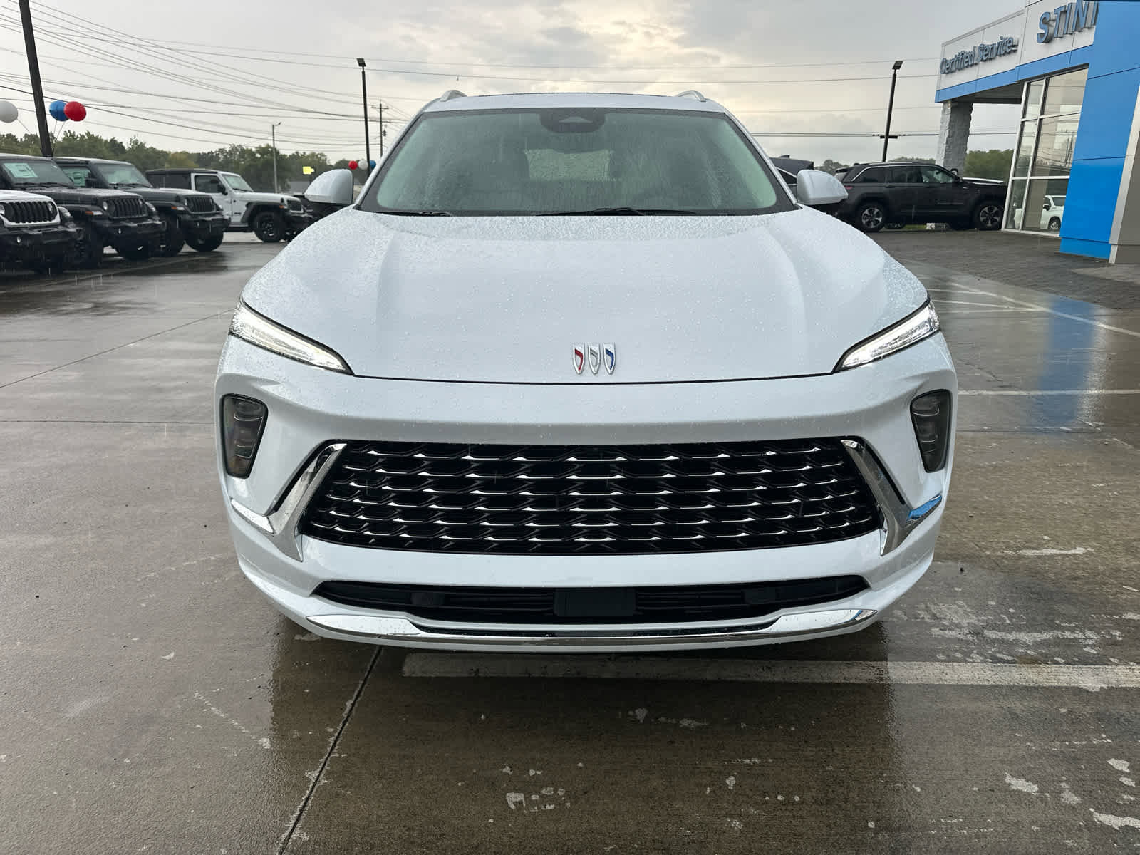 New 2025 Buick Envision Avenir image 3