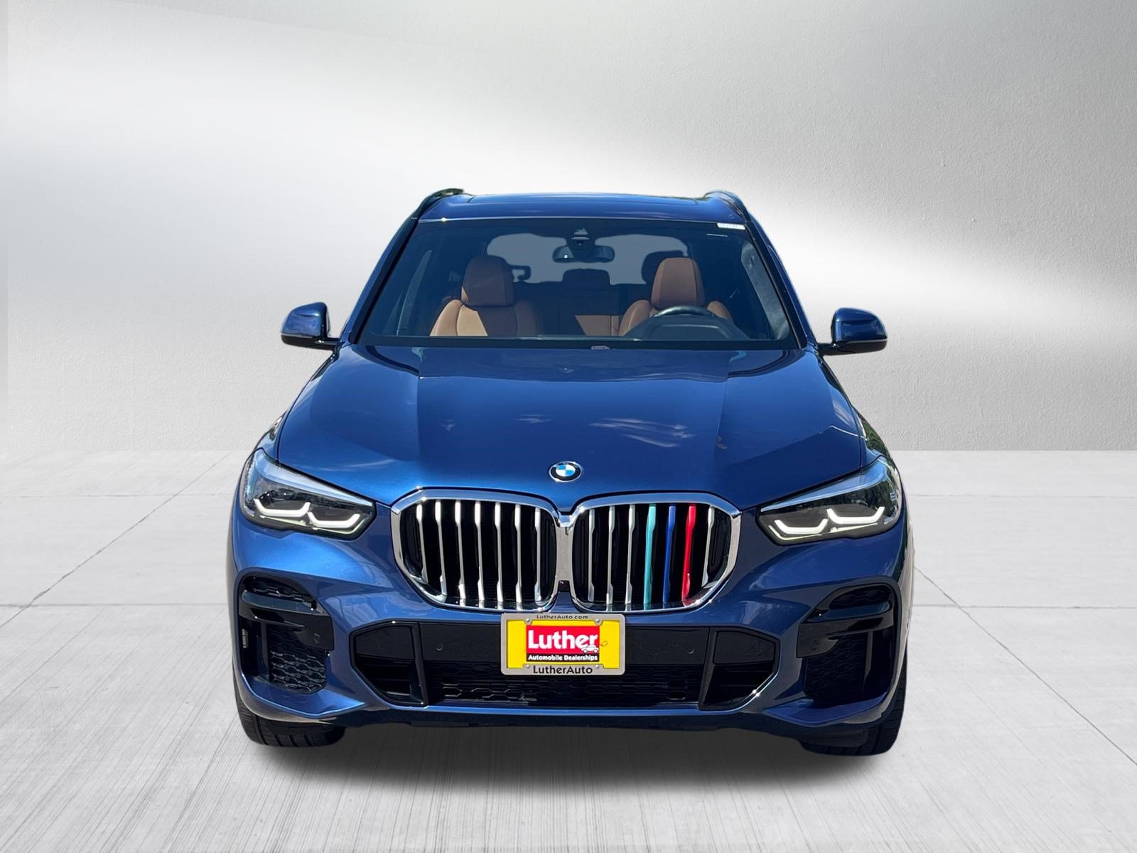 Used 2022 BMW X5 xDrive40i w/ M Sport Package AWD/4WD video 2