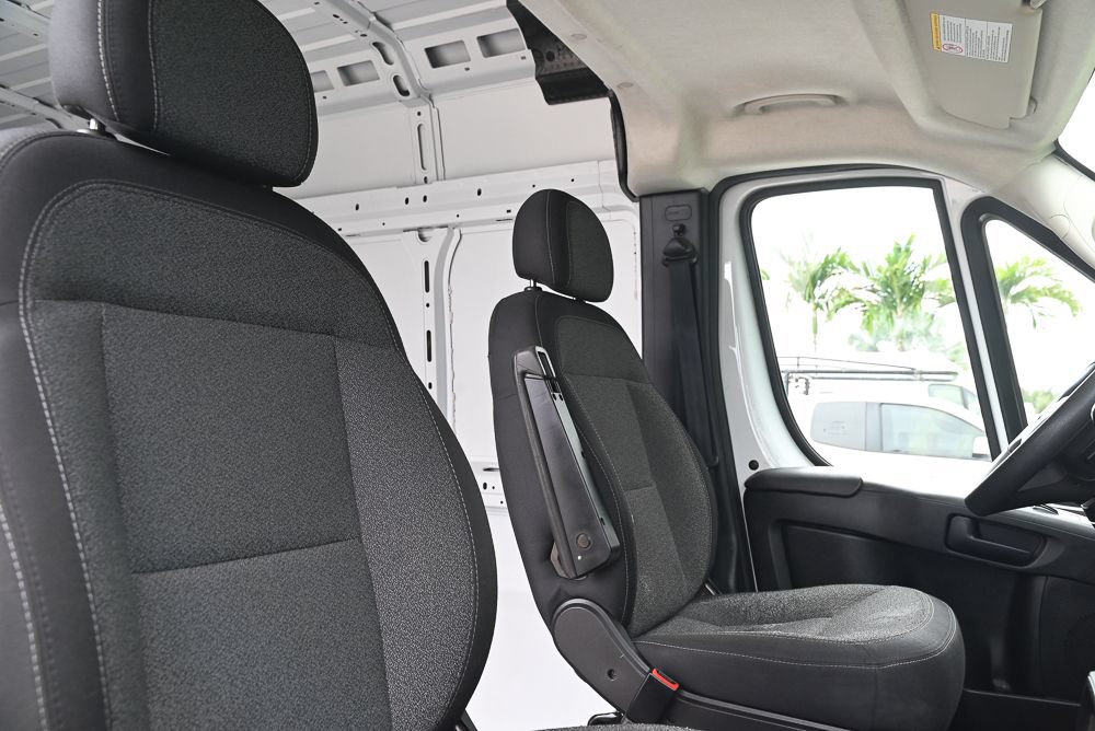 Used 2024 RAM ProMaster 2500 w/ Convenience Group FWD image 15
