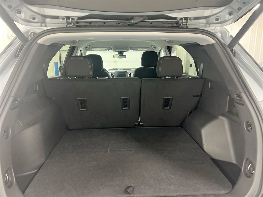 Used 2023 Chevrolet Equinox LT w/ Driver Convenience Package image 23