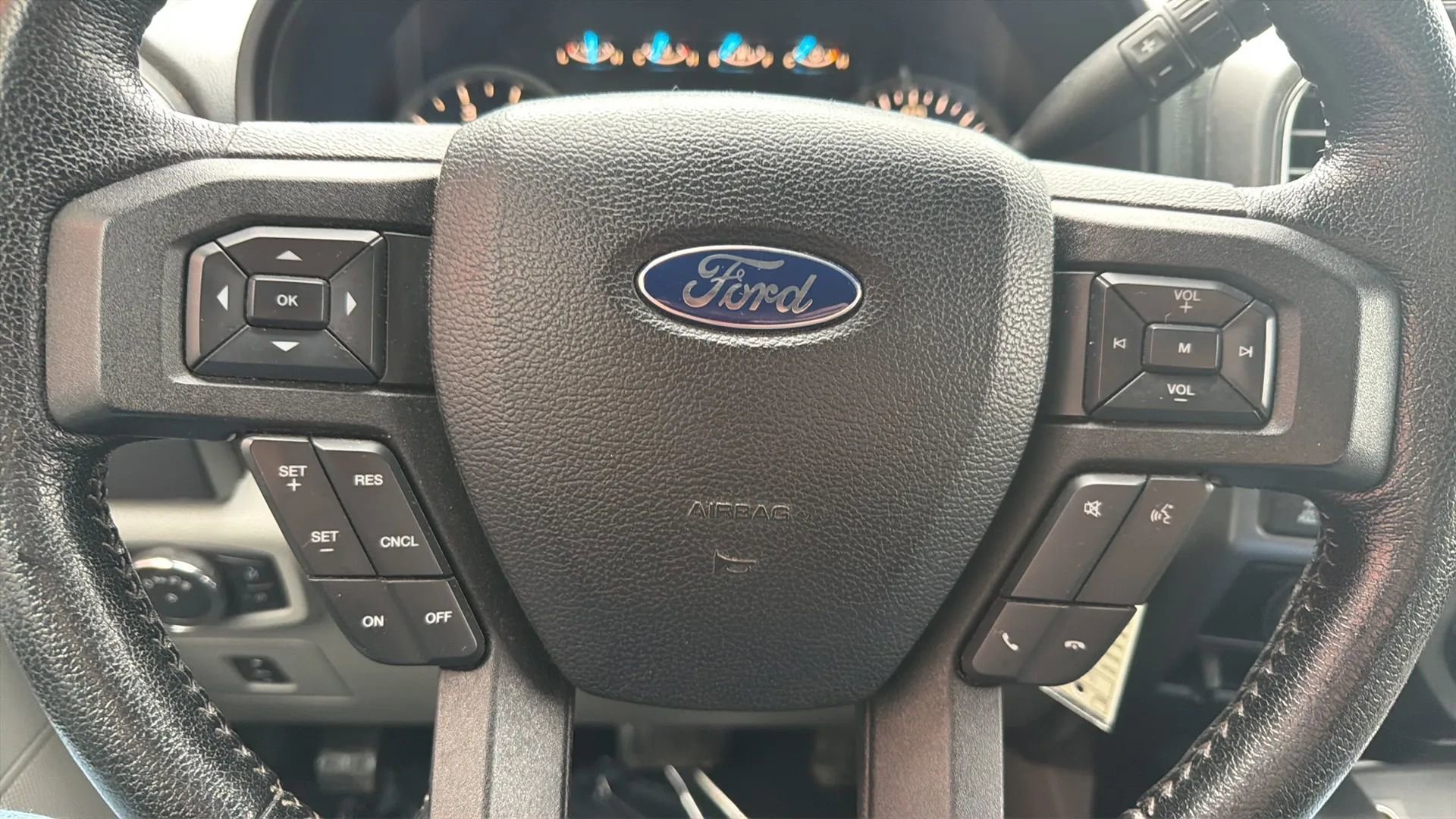 Used 2016 Ford F150 XLT w/ Equipment Group 302A Luxury image 21