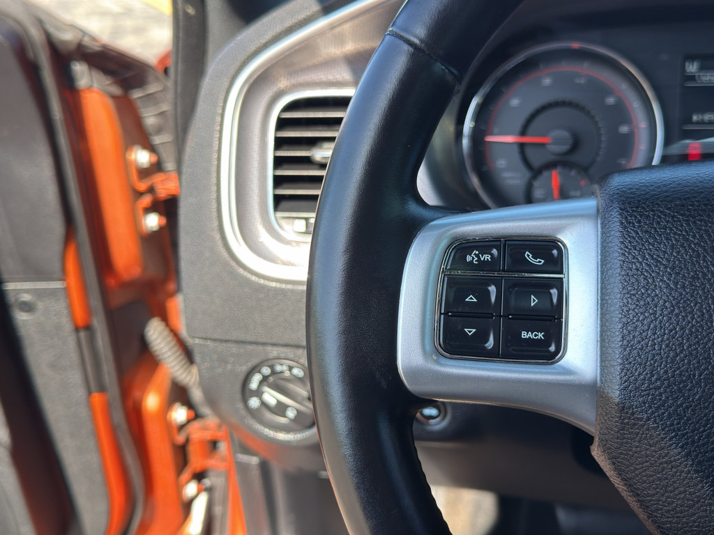 Used 2011 Dodge Charger R/T RWD image 34