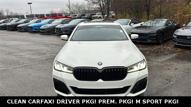 Used 2022 BMW 530e xDrive 530e iPerformance w/ Premium Package image 5