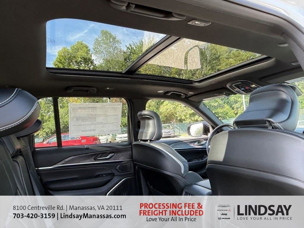 New 2025 Jeep Grand Cherokee Overland w/ Adv Protech Group III AWD/4WD image 13