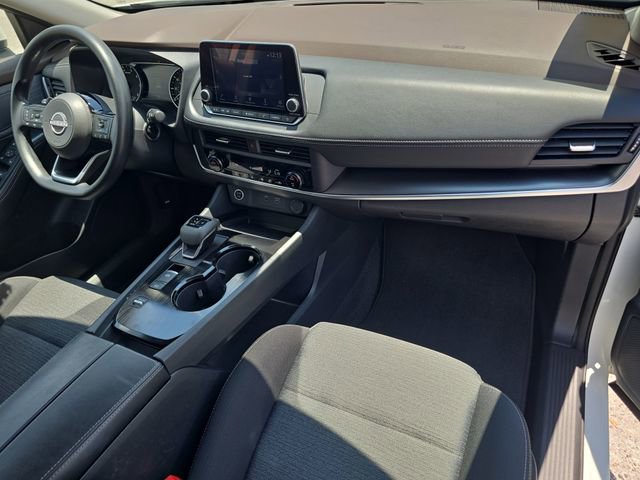Certified 2023 Nissan Rogue SV FWD image 11