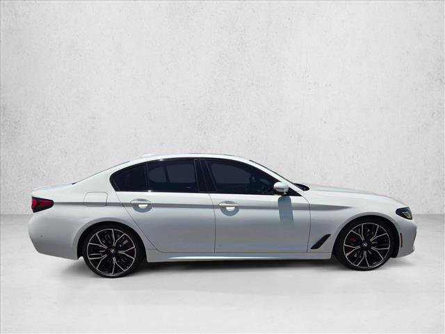 Used 2022 BMW M550i xDrive AWD/4WD image 4