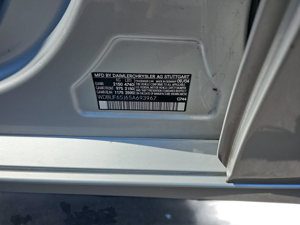 Used 2005 Mercedes-Benz E 320 Sedan image 32