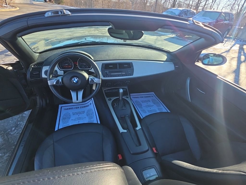Used 2005 BMW Z4 3.0i image 28