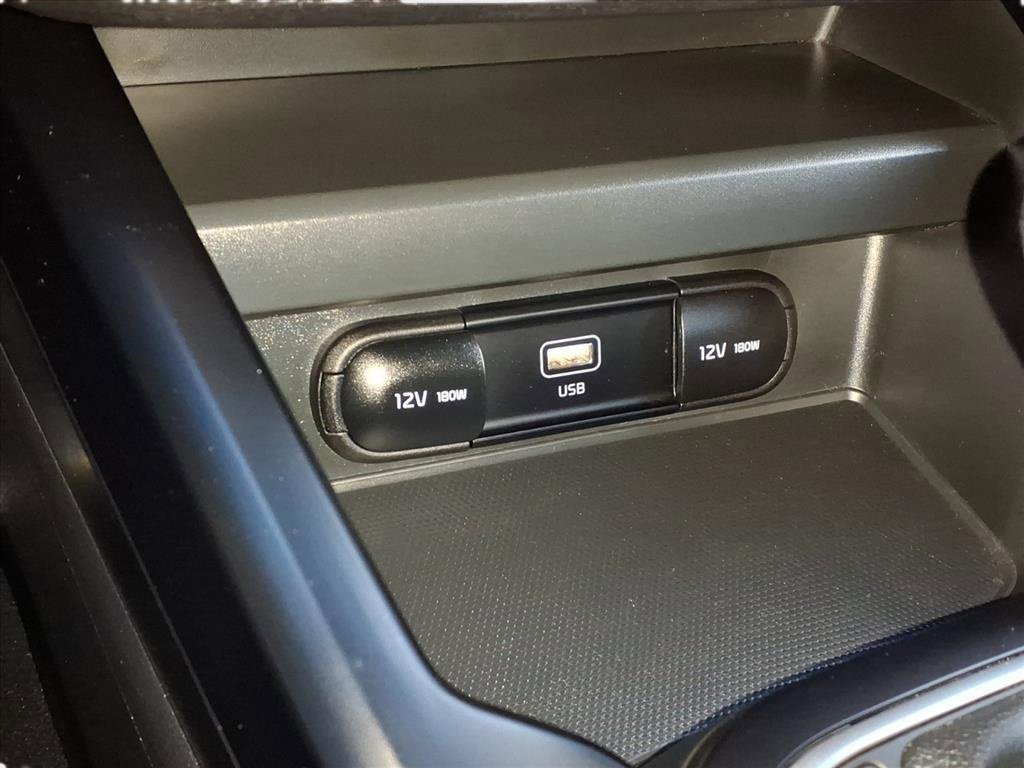 Used 2023 Kia Soul LX image 27