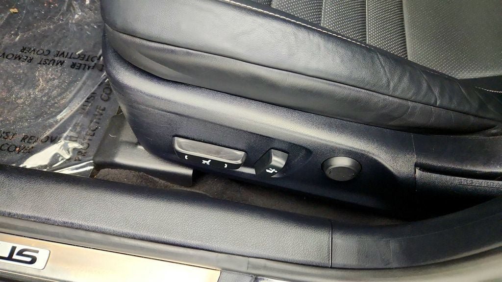 Used 2018 Lexus IS 350 AWD image 12