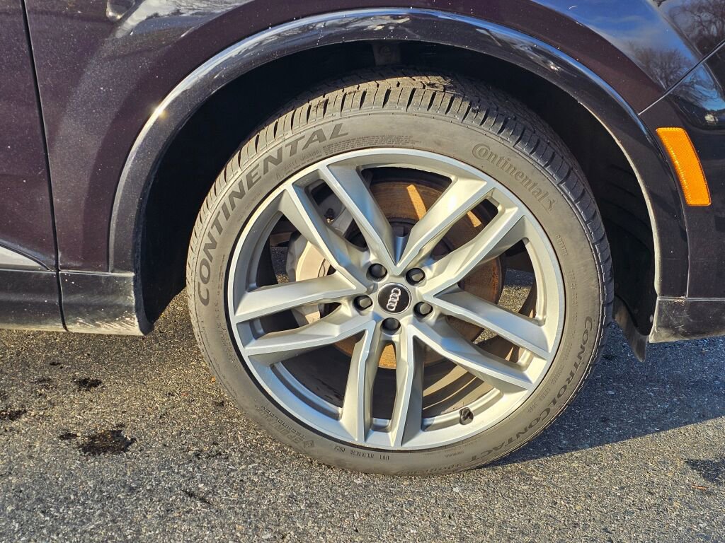 Used 2018 Audi Q7 3.0T Prestige image 9