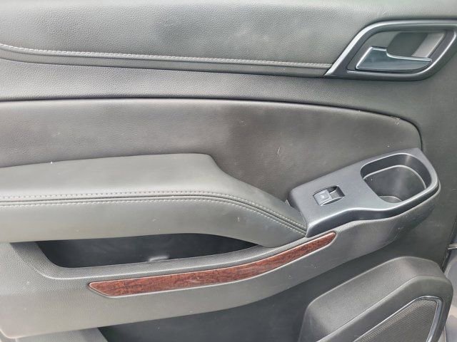 Used 2020 GMC Yukon XL SLE w/ Convenience Package image 8