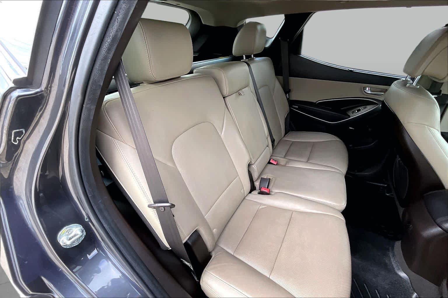 Used 2018 Hyundai Santa Fe Sport w/ 2.4L Tech Package 04 FWD image 19