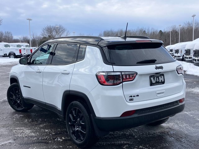 Used 2023 Jeep Compass Altitude w/ Convenience Group image 21