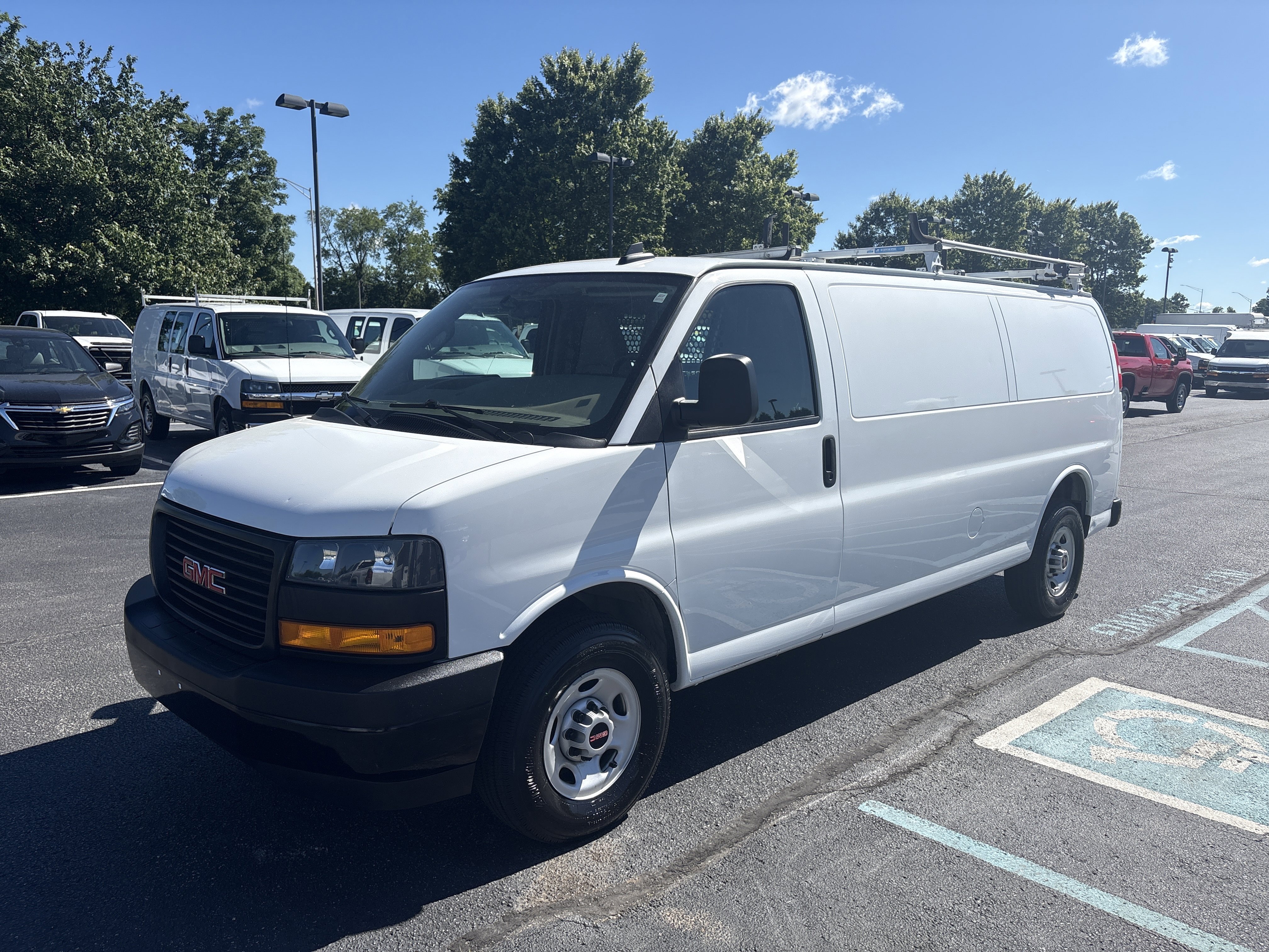 Used 2023 GMC Savana 2500 Extended w/ Driver Convenience Package RWD image 4