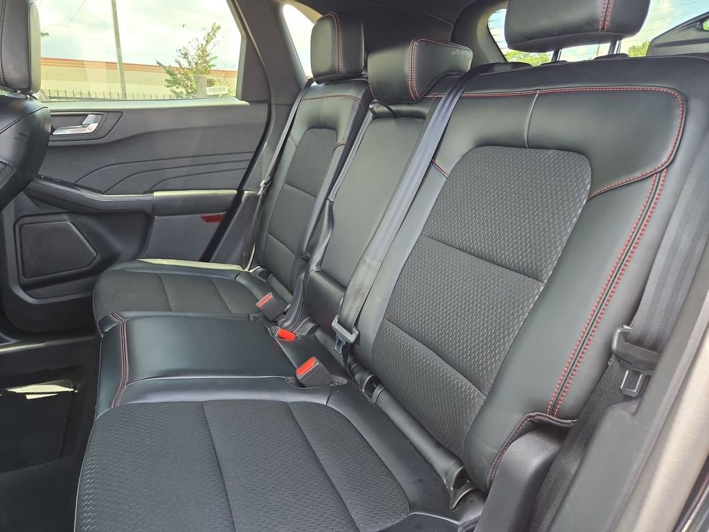 Used 2025 Ford Escape ST-Line AWD/4WD image 27