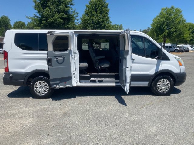 Used 2015 Ford Transit 350 XLT RWD image 7