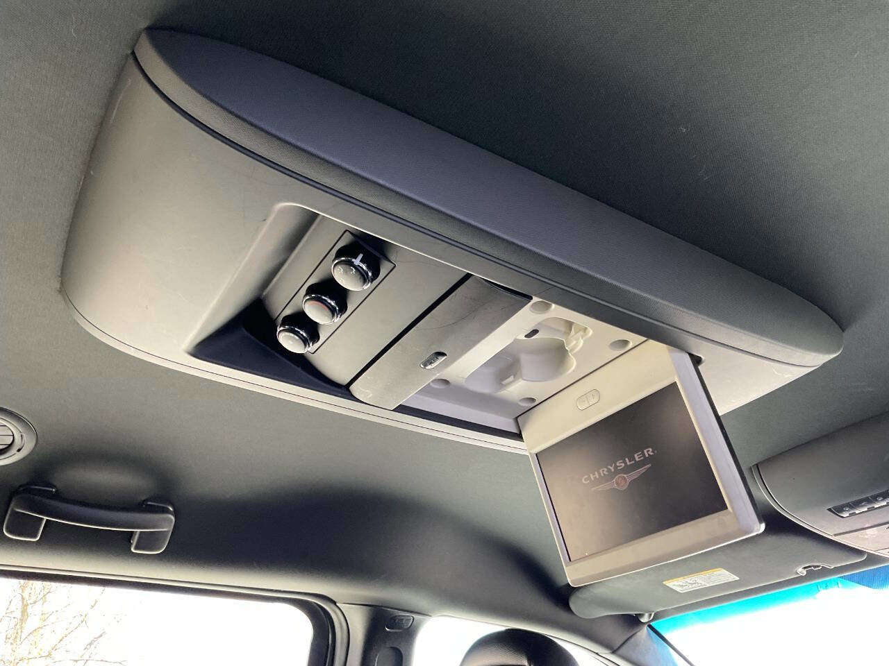 Used 2016 Dodge Grand Caravan SXT image 44