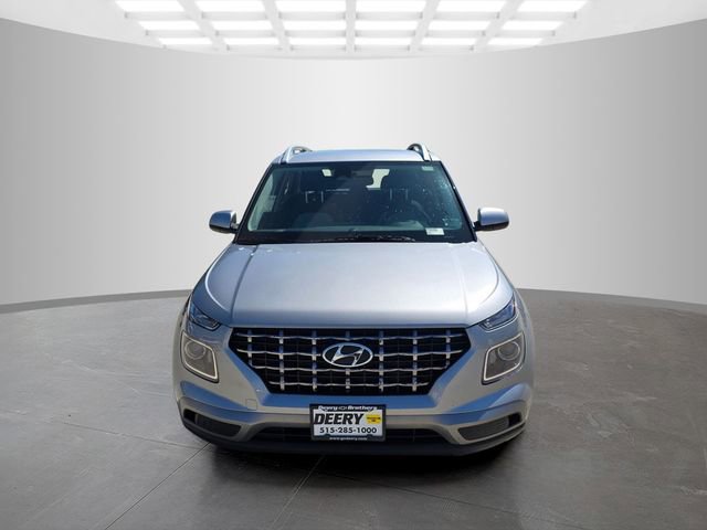 Used 2025 Hyundai Venue SEL FWD image 3