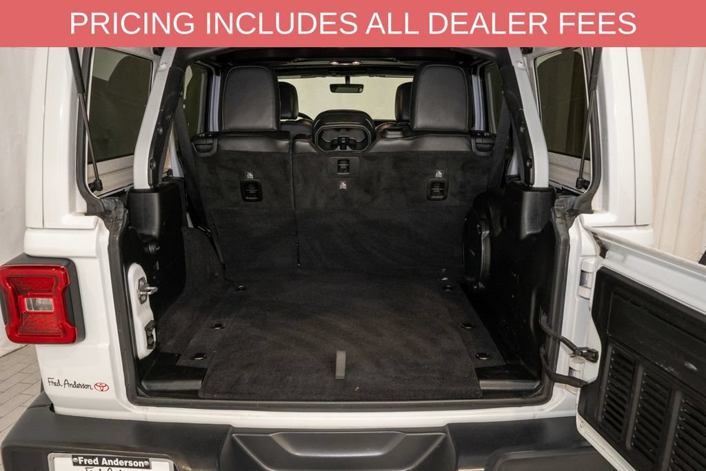 Used 2019 Jeep Wrangler Unlimited Sahara w/ Quick Order Package 24M Moab AWD/4WD image 5