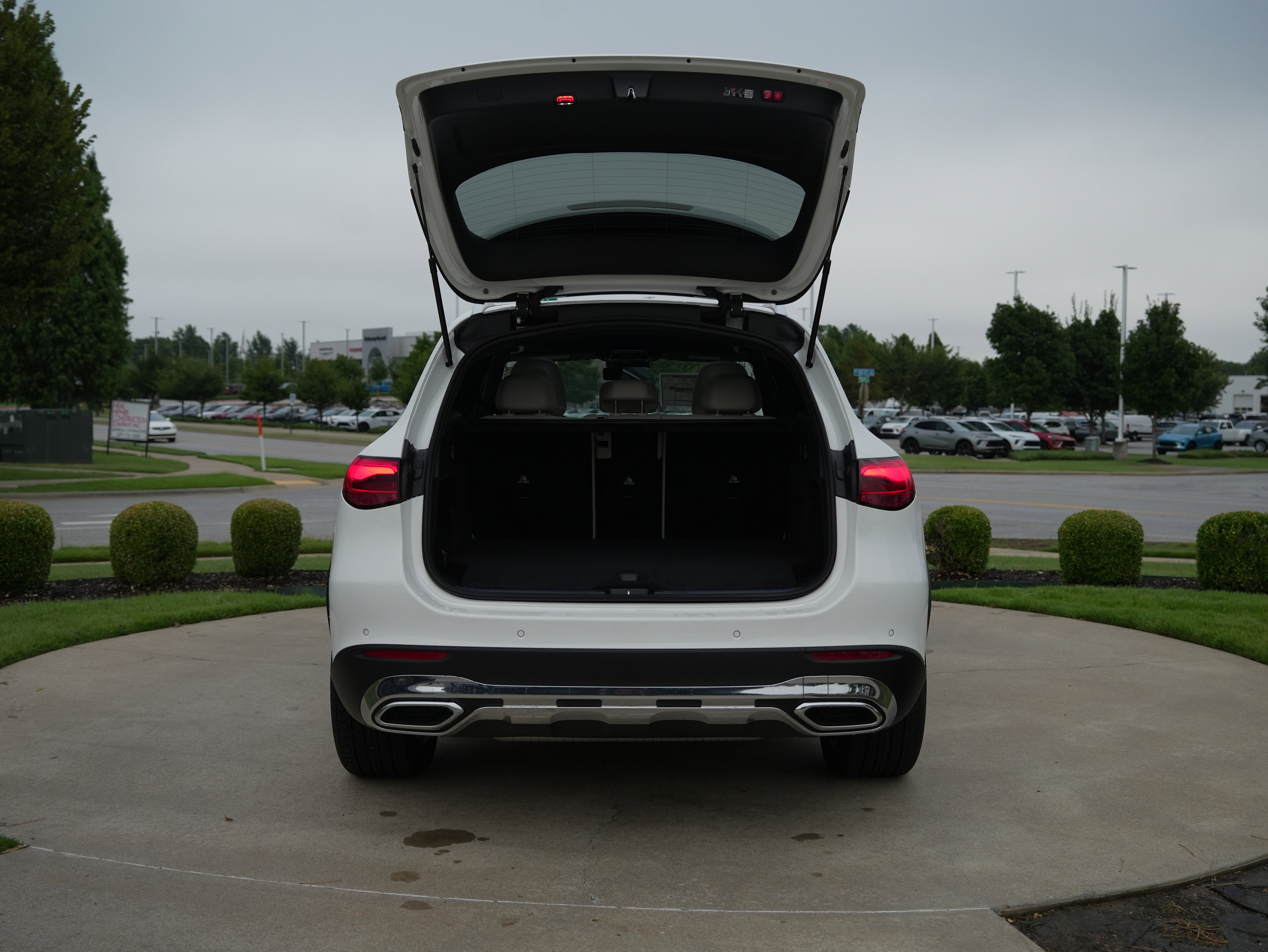 New 2026 Mercedes-Benz GLC 350e 4MATIC image 15