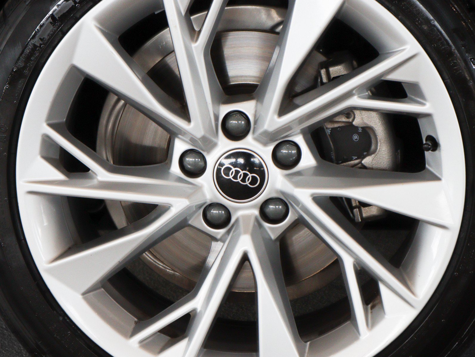 Used 2023 Audi A5 2.0T Premium Plus w/ Premium Plus AWD/4WD image 5