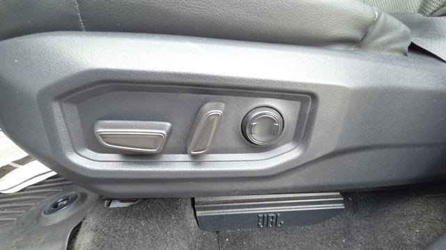 Used 2024 Toyota Tundra Limited image 32