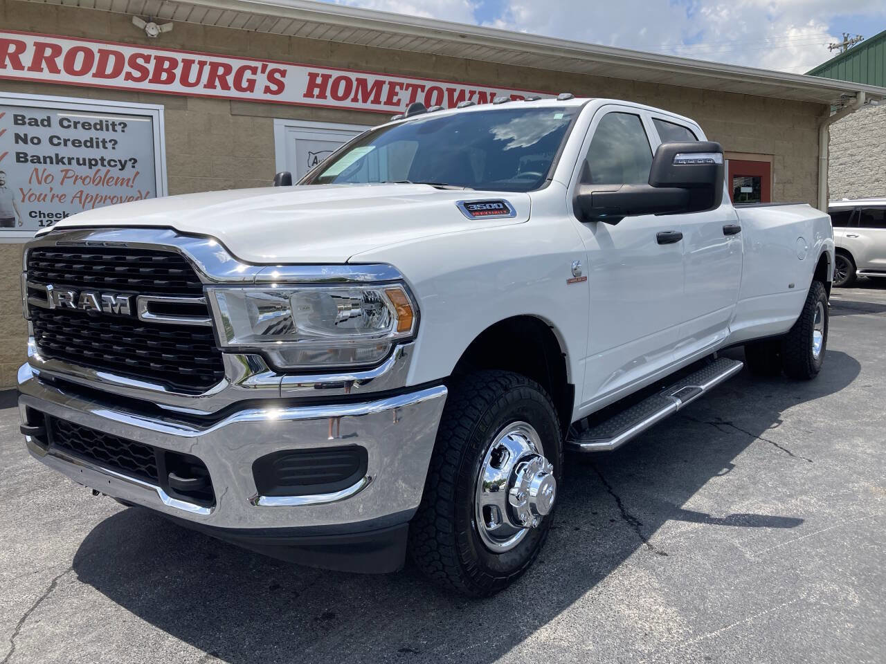Used 2023 RAM 3500 Tradesman w/ Towing Technology Group image 2