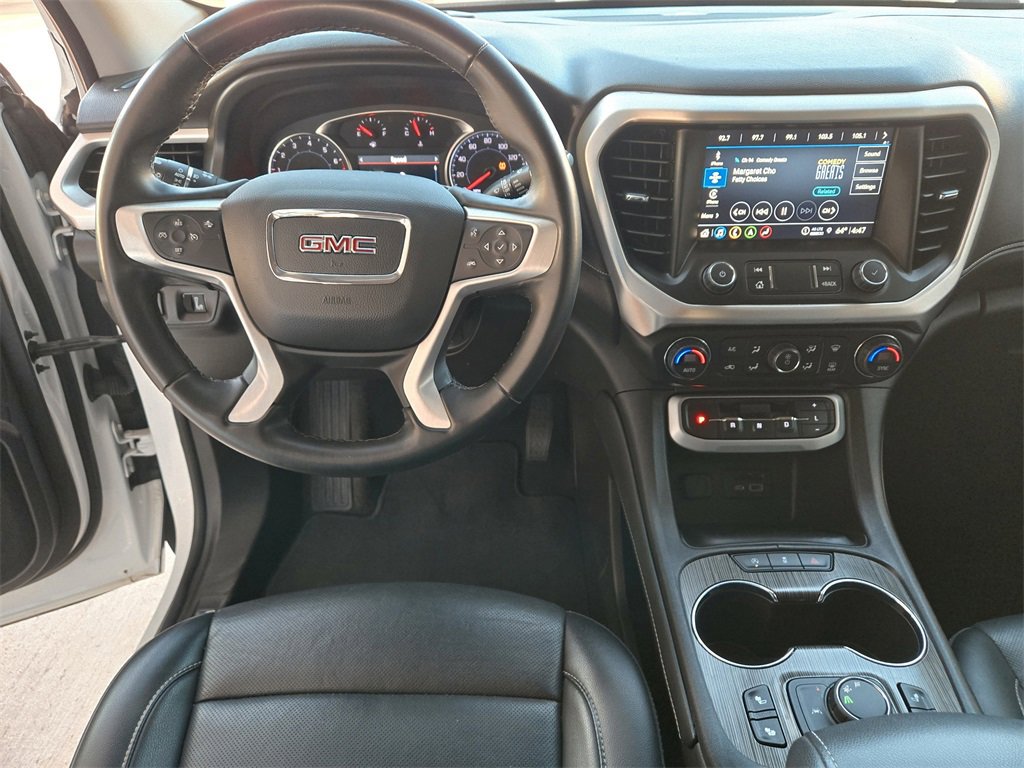 Used 2023 GMC Acadia SLT image 13