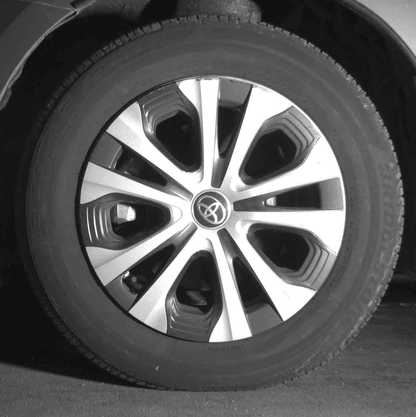 Used 2022 Toyota Prius Prime LE image 9