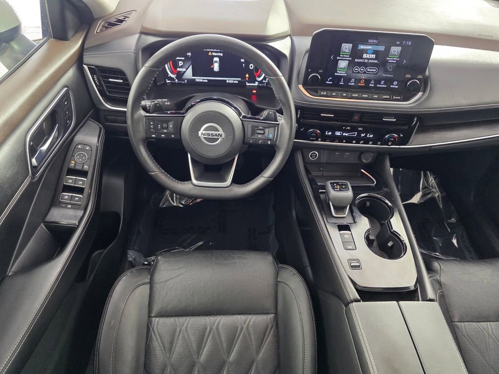 Used 2021 Nissan Rogue Platinum image 13