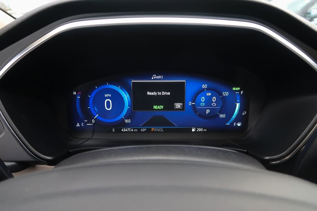 Used 2020 Ford Escape Titanium w/ Titanium Premium Package 2.0 image 34