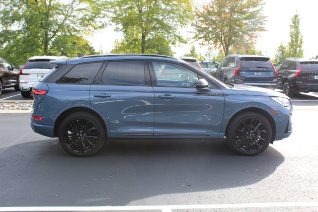 Certified 2024 Lincoln Corsair Reserve w/ Equipment Group 201A AWD/4WD image 2