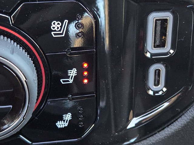 New 2026 Chevrolet Silverado 3500 High Country w/ Technology Package AWD/4WD image 9